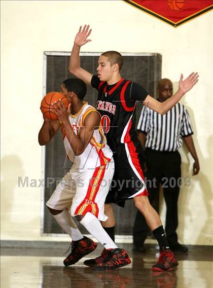 Thumbnail 1 in Etiwanda vs. Taft (Fairfax State Preview) photogallery.