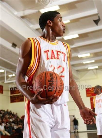 Thumbnail 1 in Etiwanda vs. Taft (Fairfax State Preview) photogallery.