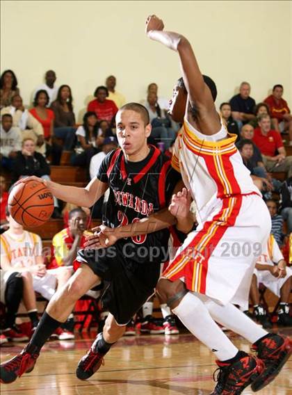 Thumbnail 3 in Etiwanda vs. Taft (Fairfax State Preview) photogallery.