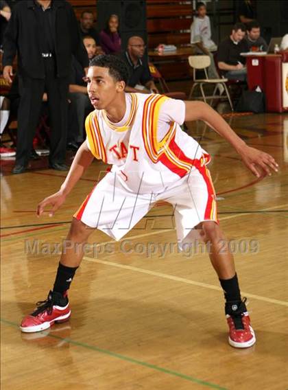 Thumbnail 3 in Etiwanda vs. Taft (Fairfax State Preview) photogallery.