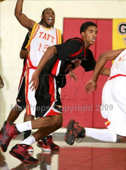 Thumbnail 1 in Etiwanda vs. Taft (Fairfax State Preview) photogallery.