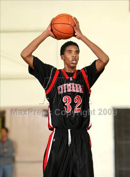 Thumbnail 1 in Etiwanda vs. Taft (Fairfax State Preview) photogallery.