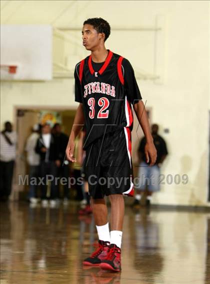 Thumbnail 1 in Etiwanda vs. Taft (Fairfax State Preview) photogallery.