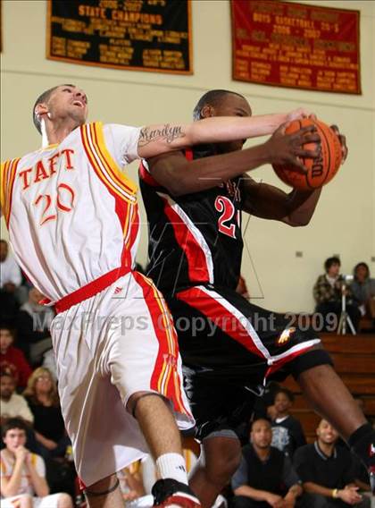 Thumbnail 3 in Etiwanda vs. Taft (Fairfax State Preview) photogallery.