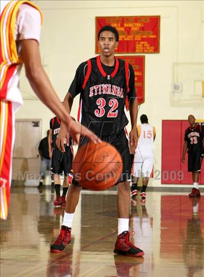 Thumbnail 1 in Etiwanda vs. Taft (Fairfax State Preview) photogallery.
