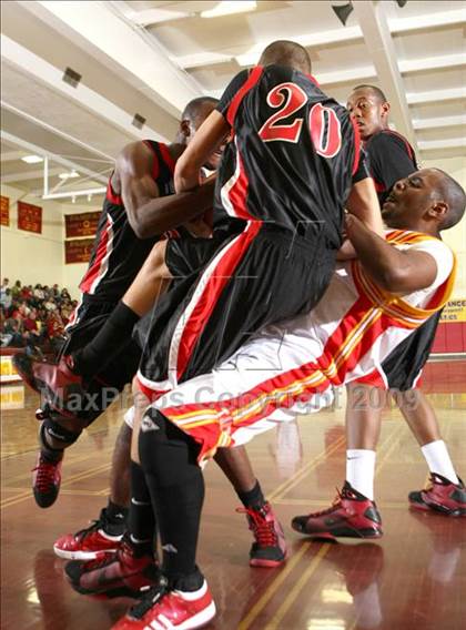 Thumbnail 3 in Etiwanda vs. Taft (Fairfax State Preview) photogallery.