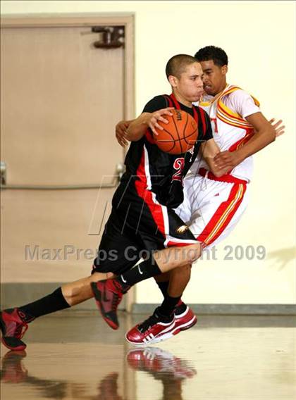 Thumbnail 1 in Etiwanda vs. Taft (Fairfax State Preview) photogallery.