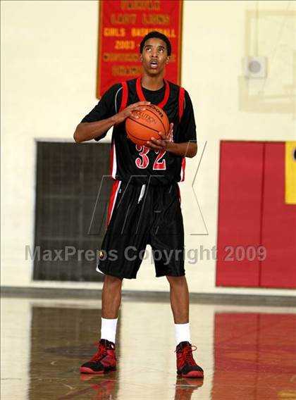 Thumbnail 1 in Etiwanda vs. Taft (Fairfax State Preview) photogallery.