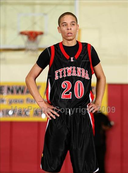 Thumbnail 1 in Etiwanda vs. Taft (Fairfax State Preview) photogallery.