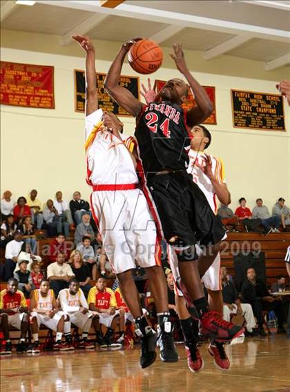 Thumbnail 2 in Etiwanda vs. Taft (Fairfax State Preview) photogallery.