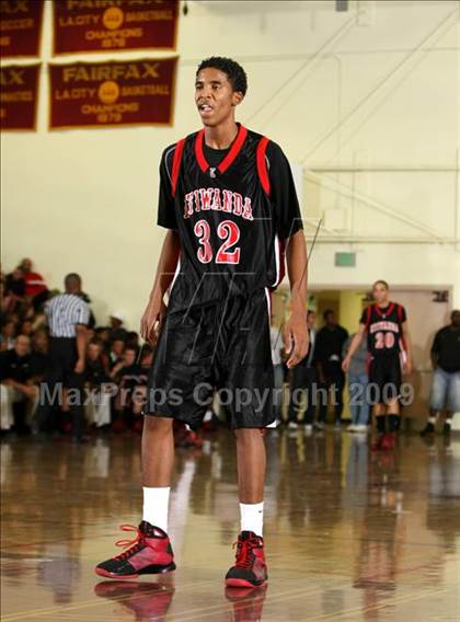 Thumbnail 3 in Etiwanda vs. Taft (Fairfax State Preview) photogallery.