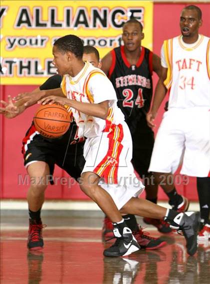 Thumbnail 3 in Etiwanda vs. Taft (Fairfax State Preview) photogallery.