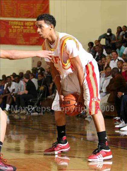 Thumbnail 1 in Etiwanda vs. Taft (Fairfax State Preview) photogallery.