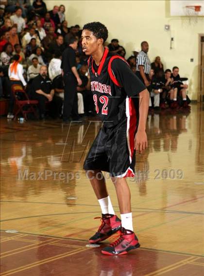 Thumbnail 2 in Etiwanda vs. Taft (Fairfax State Preview) photogallery.