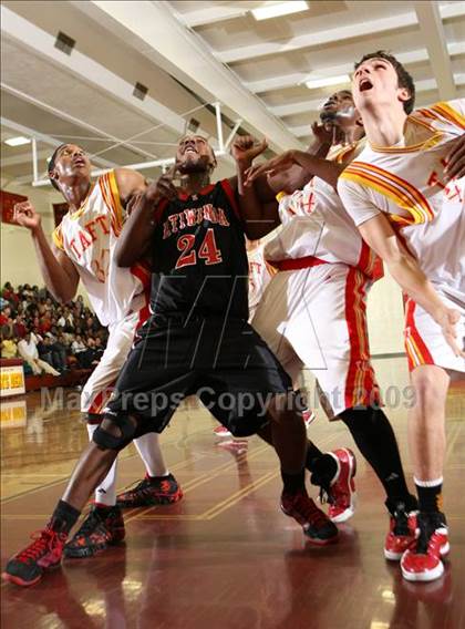 Thumbnail 1 in Etiwanda vs. Taft (Fairfax State Preview) photogallery.