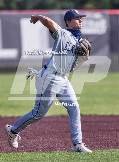 Thumbnail 1 in Elk Grove @ Jesuit photogallery.