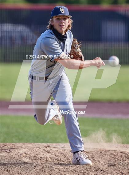 Thumbnail 3 in Elk Grove @ Jesuit photogallery.