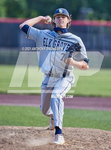 Thumbnail 1 in Elk Grove @ Jesuit photogallery.