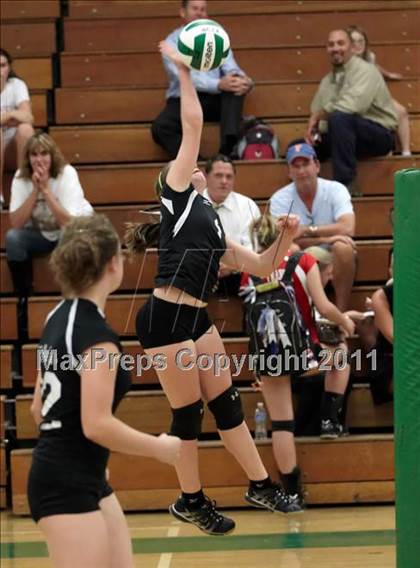Thumbnail 2 in JV: St. Francis @ El Camino photogallery.