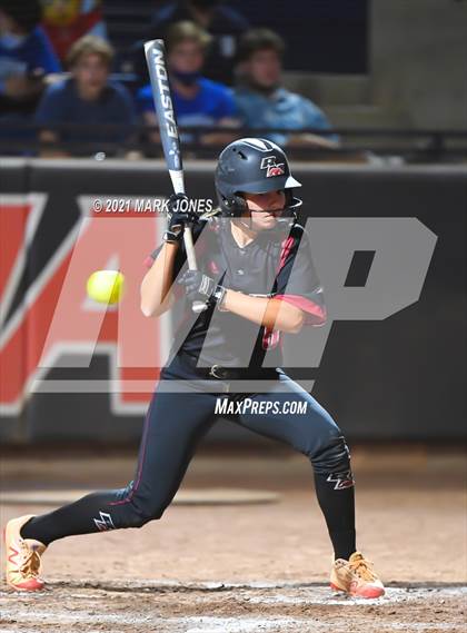 Thumbnail 3 in Xavier College Prep vs. Red Mountain  (AIA 6A Final)  photogallery.