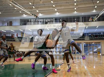 Thumbnail 1 in Chapel Hill vs. Griffin photogallery.