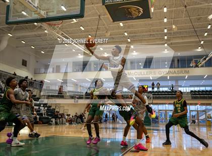 Thumbnail 2 in Chapel Hill vs. Griffin photogallery.