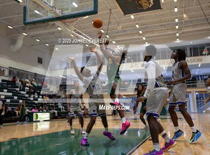 Thumbnail 2 in Chapel Hill vs. Griffin photogallery.