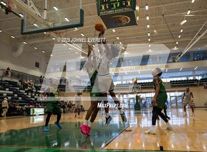 Thumbnail 2 in Chapel Hill vs. Griffin photogallery.