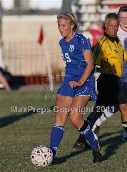 Thumbnail 3 in Germantown vs Knoxville Christian Academy (Bearden Invitational) photogallery.