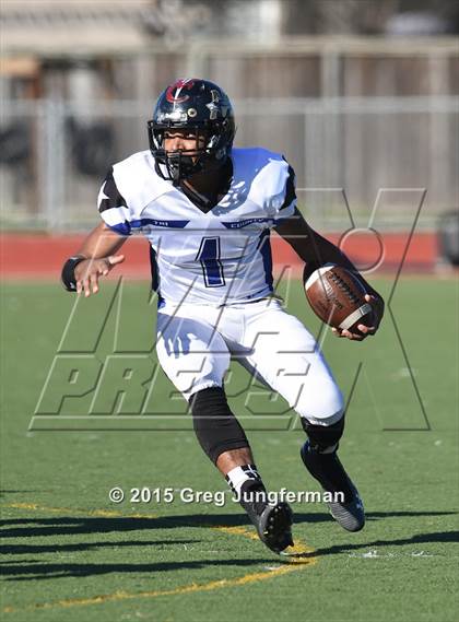 Thumbnail 3 in Tri County All-Star Game photogallery.