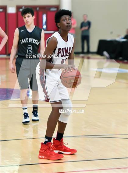 Thumbnail 1 in Perry vs. Lake Oswego (Hoophall West Invitational) photogallery.