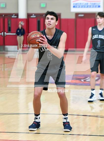 Thumbnail 1 in Perry vs. Lake Oswego (Hoophall West Invitational) photogallery.