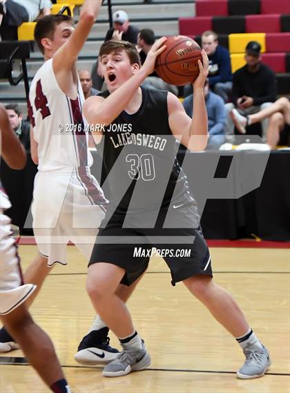 Thumbnail 2 in Perry vs. Lake Oswego (Hoophall West Invitational) photogallery.