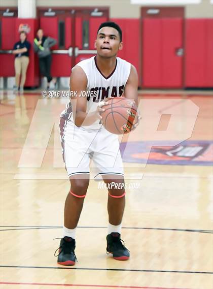 Thumbnail 1 in Perry vs. Lake Oswego (Hoophall West Invitational) photogallery.