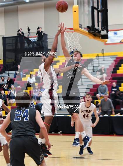 Thumbnail 3 in Perry vs. Lake Oswego (Hoophall West Invitational) photogallery.