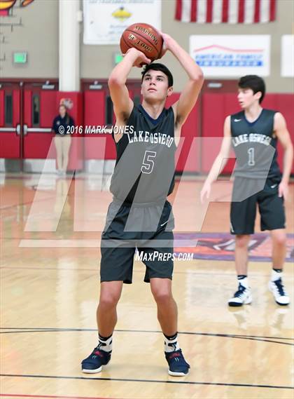 Thumbnail 2 in Perry vs. Lake Oswego (Hoophall West Invitational) photogallery.