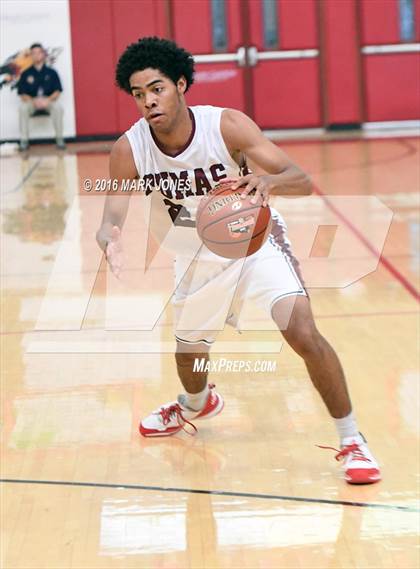 Thumbnail 1 in Perry vs. Lake Oswego (Hoophall West Invitational) photogallery.