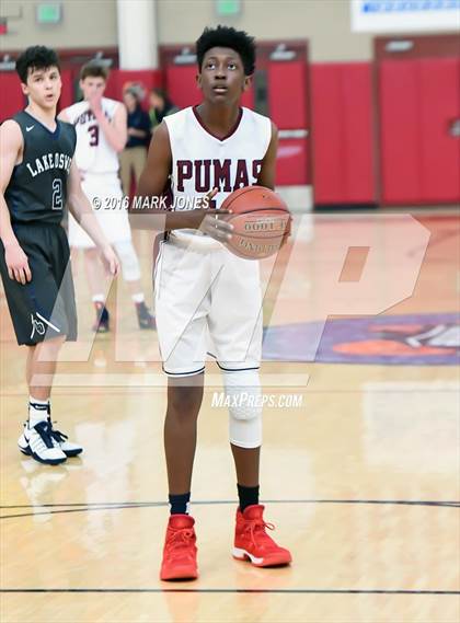 Thumbnail 2 in Perry vs. Lake Oswego (Hoophall West Invitational) photogallery.
