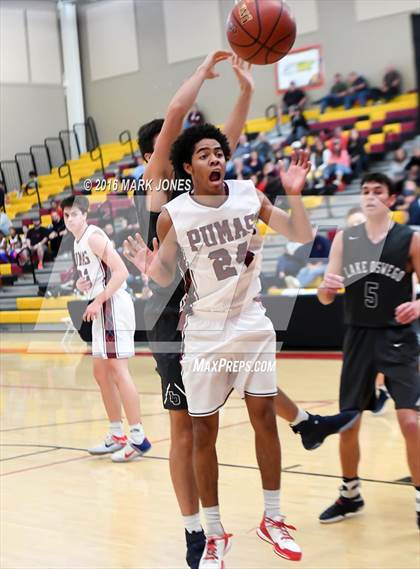 Thumbnail 3 in Perry vs. Lake Oswego (Hoophall West Invitational) photogallery.