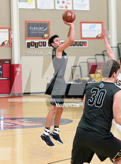 Thumbnail 2 in Perry vs. Lake Oswego (Hoophall West Invitational) photogallery.