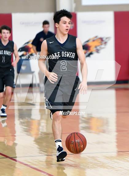 Thumbnail 1 in Perry vs. Lake Oswego (Hoophall West Invitational) photogallery.