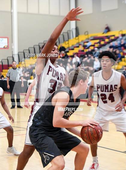 Thumbnail 1 in Perry vs. Lake Oswego (Hoophall West Invitational) photogallery.