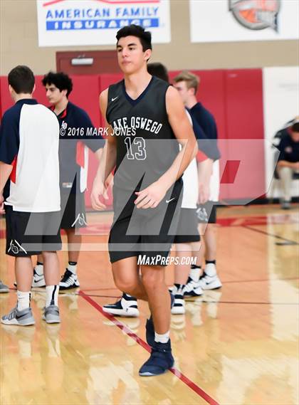 Thumbnail 1 in Perry vs. Lake Oswego (Hoophall West Invitational) photogallery.