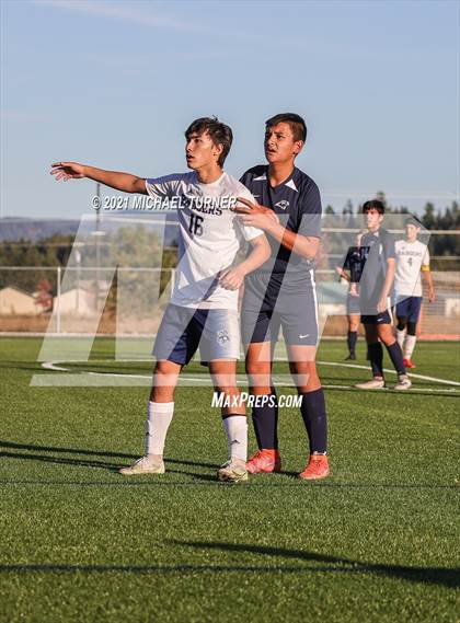Thumbnail 3 in Bonners Ferry vs Coeur d'Alene Charter Academy (3A Intermountain Final) photogallery.
