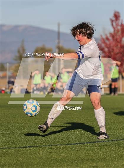 Thumbnail 3 in Bonners Ferry vs Coeur d'Alene Charter Academy (3A Intermountain Final) photogallery.