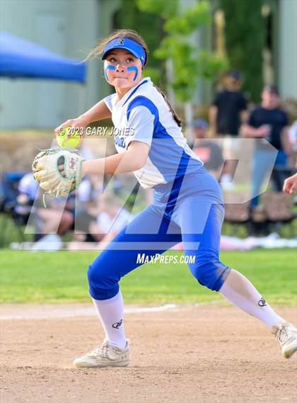 Thumbnail 1 in Whitney vs. Rocklin photogallery.