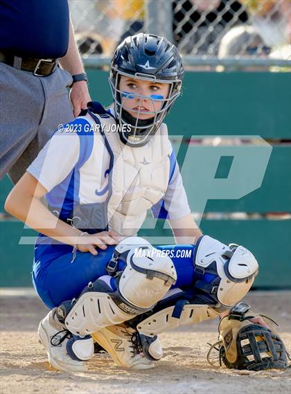 Thumbnail 2 in Whitney vs. Rocklin photogallery.