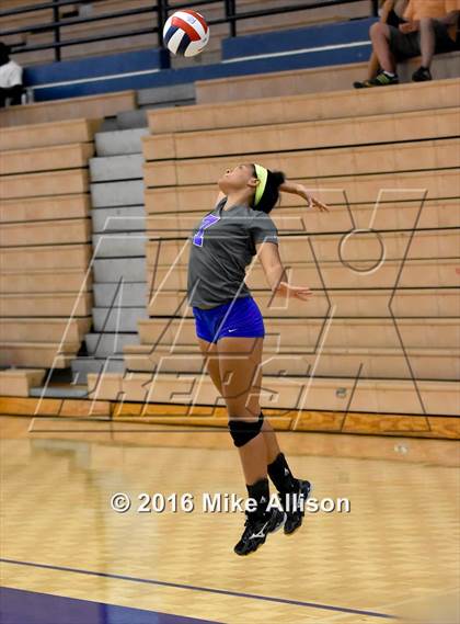 Thumbnail 2 in Soddy Daisy vs Sale Creek photogallery.