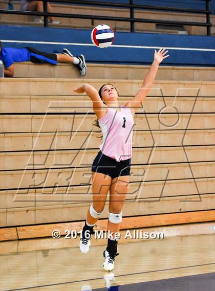 Thumbnail 3 in Soddy Daisy vs Sale Creek photogallery.