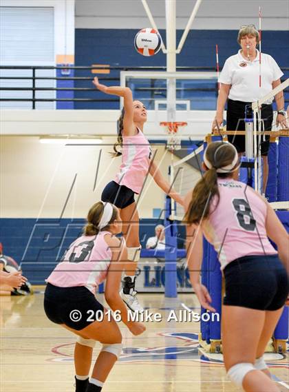 Thumbnail 1 in Soddy Daisy vs Sale Creek photogallery.